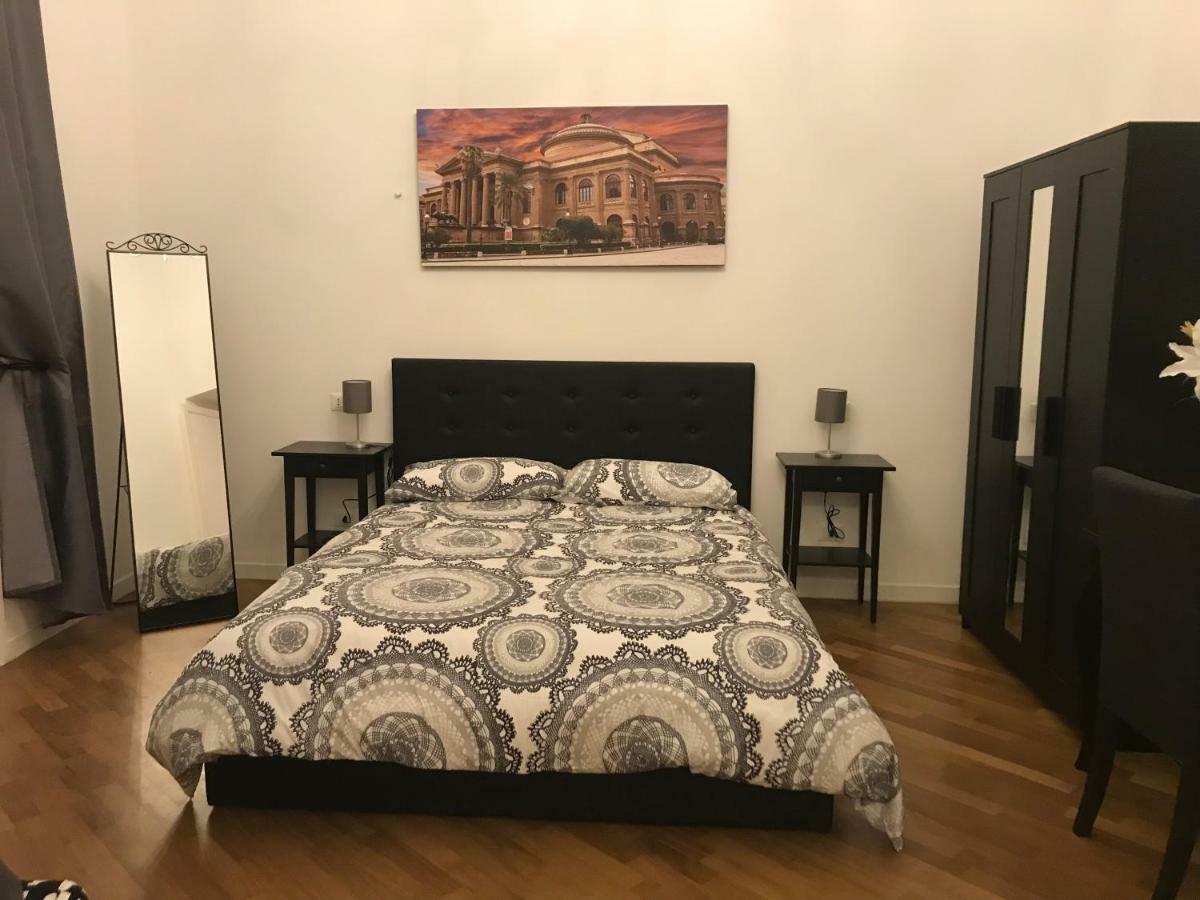 La Dimora Dell'Artista Appartement Palermo Buitenkant foto