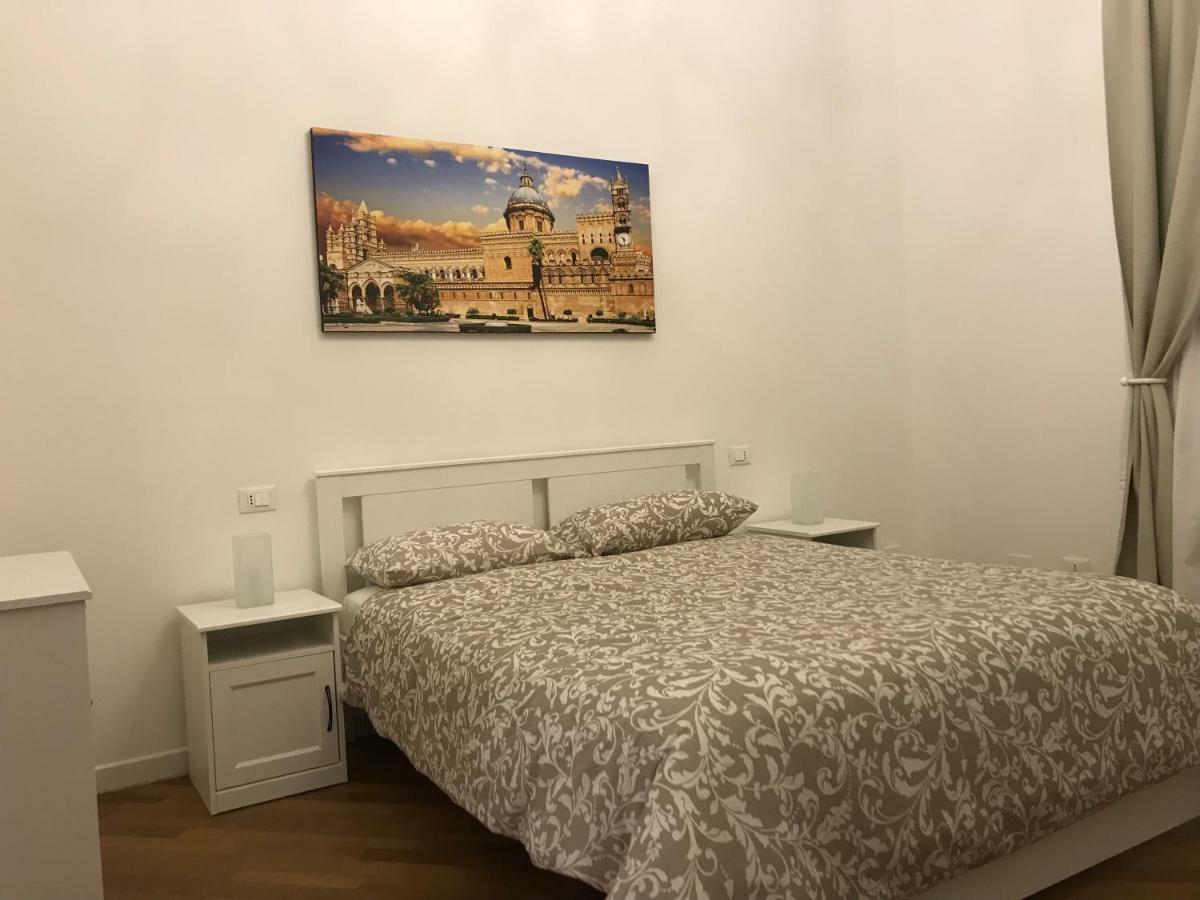 La Dimora Dell'Artista Appartement Palermo Buitenkant foto